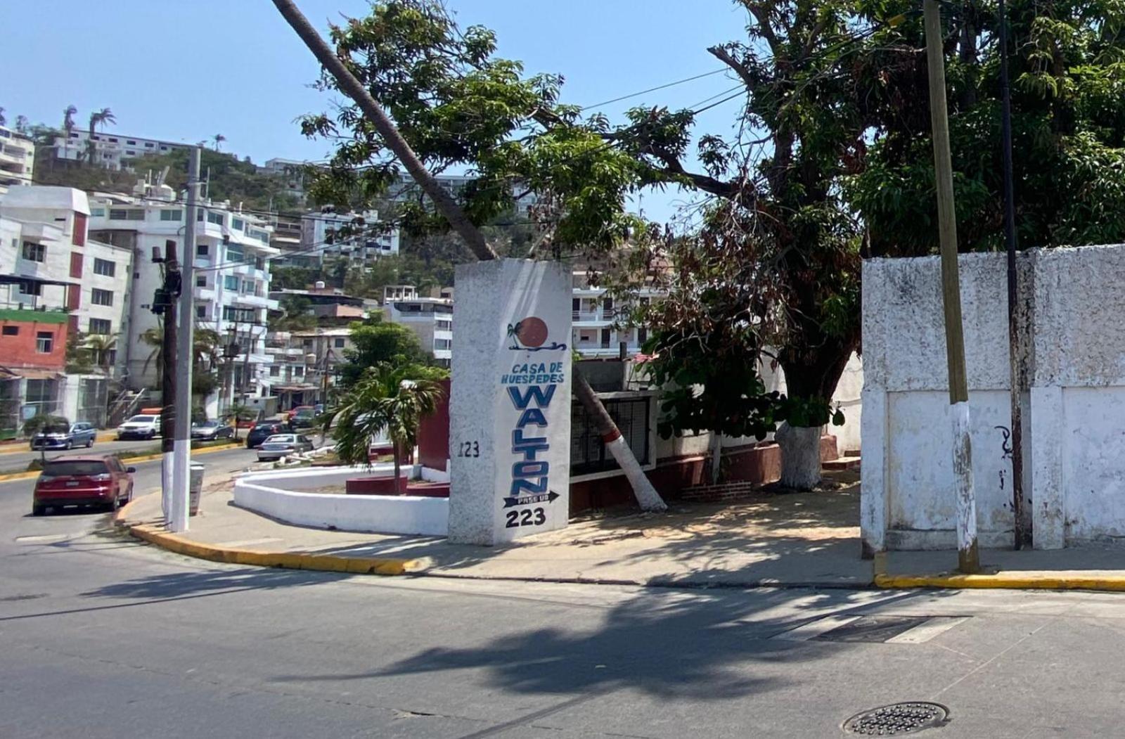 Casa De Huespedes Walton Hotel Acapulco Exterior photo